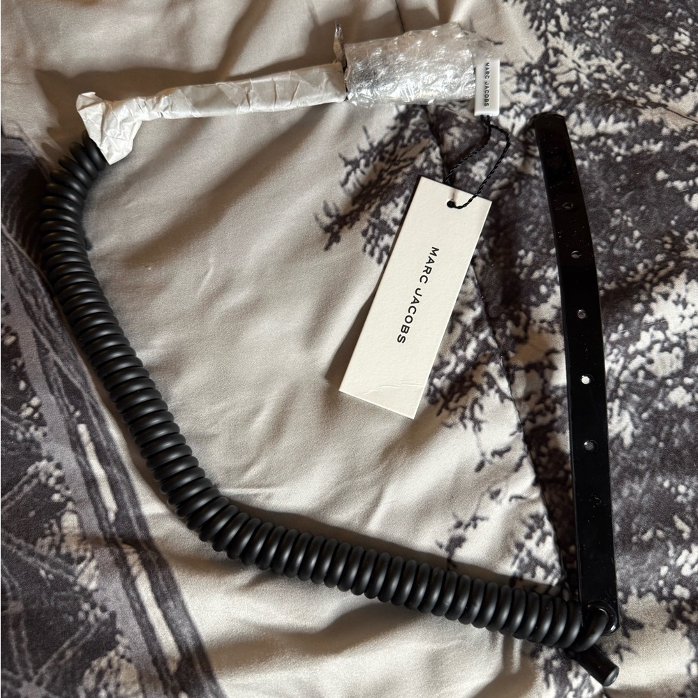 Marc Jacobs Black Coiled Belt NWT